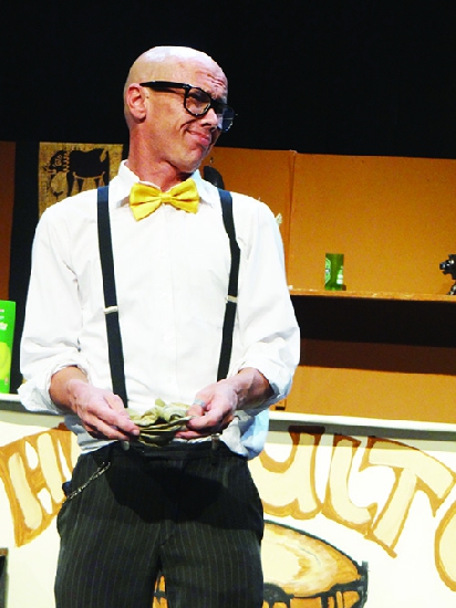 Morne Botha as Bob Daniels